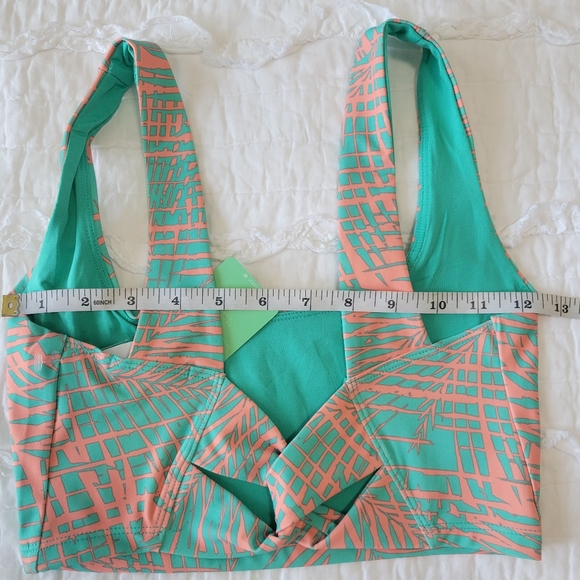 Forever 21 Twisted Back Sports Bra M NWT Tropical Leaf Neon Low Impact Quick Dry - Picture 7 of 10